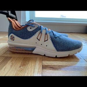 Men’s Nike Air Max Shoes Size 12